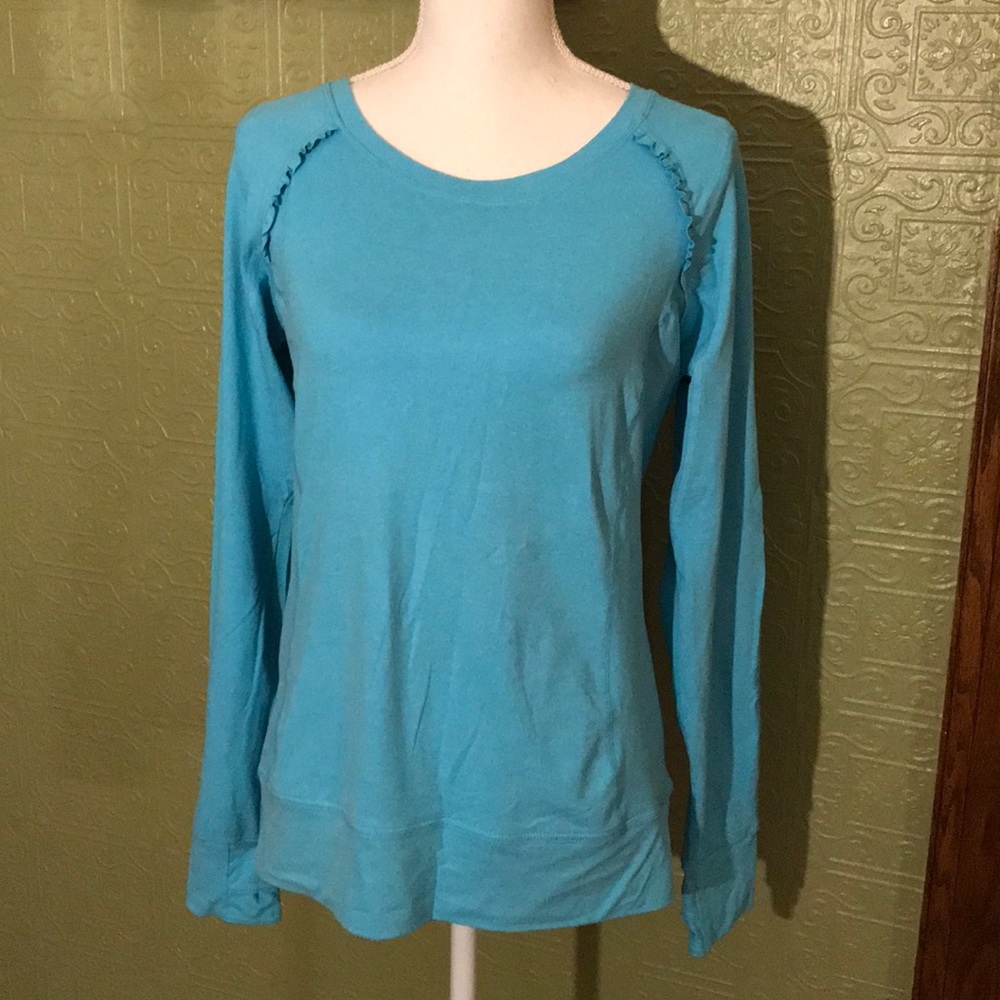 Workout shirt in EUC